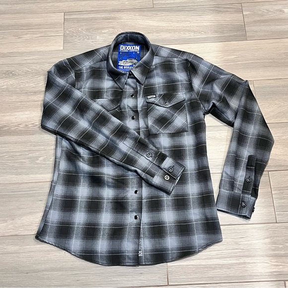 Dixxon Flannel The Boulevard Snap Pockets Gray Plaid Shirt woman’s  Size Medium - Picture 2 of 11